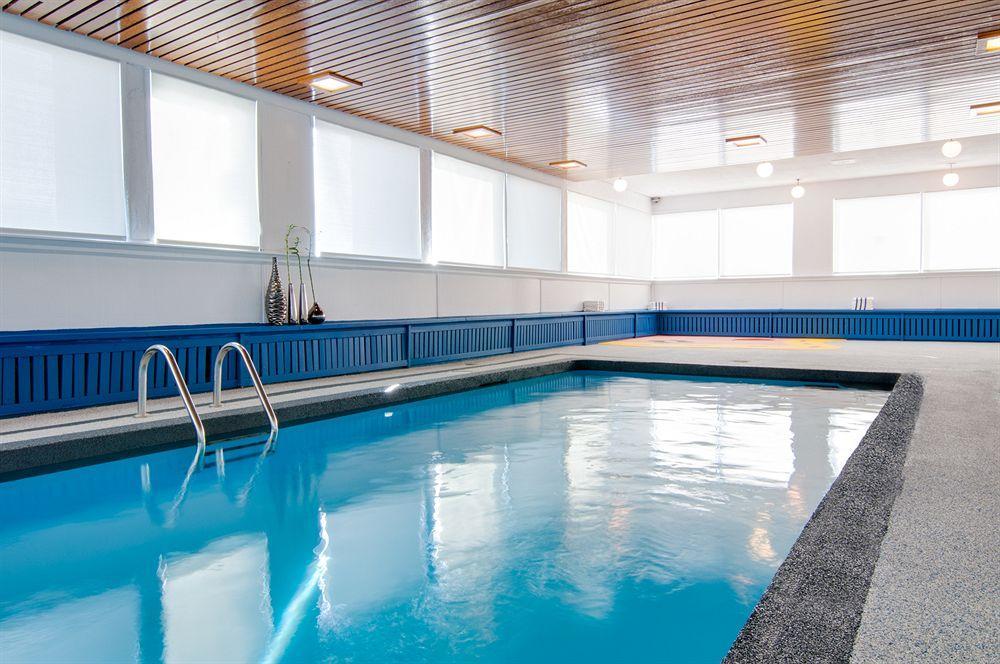 La Tour Belvedѐre Hotell Montréal Exteriör bild